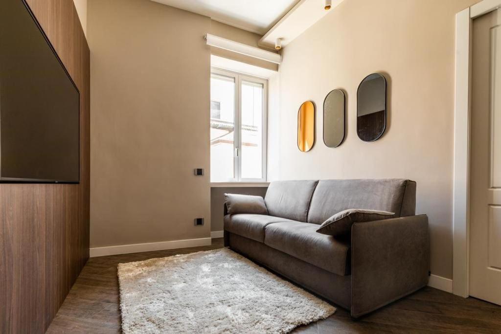 Dali Duomo Golden House Apartment Милано Екстериор снимка