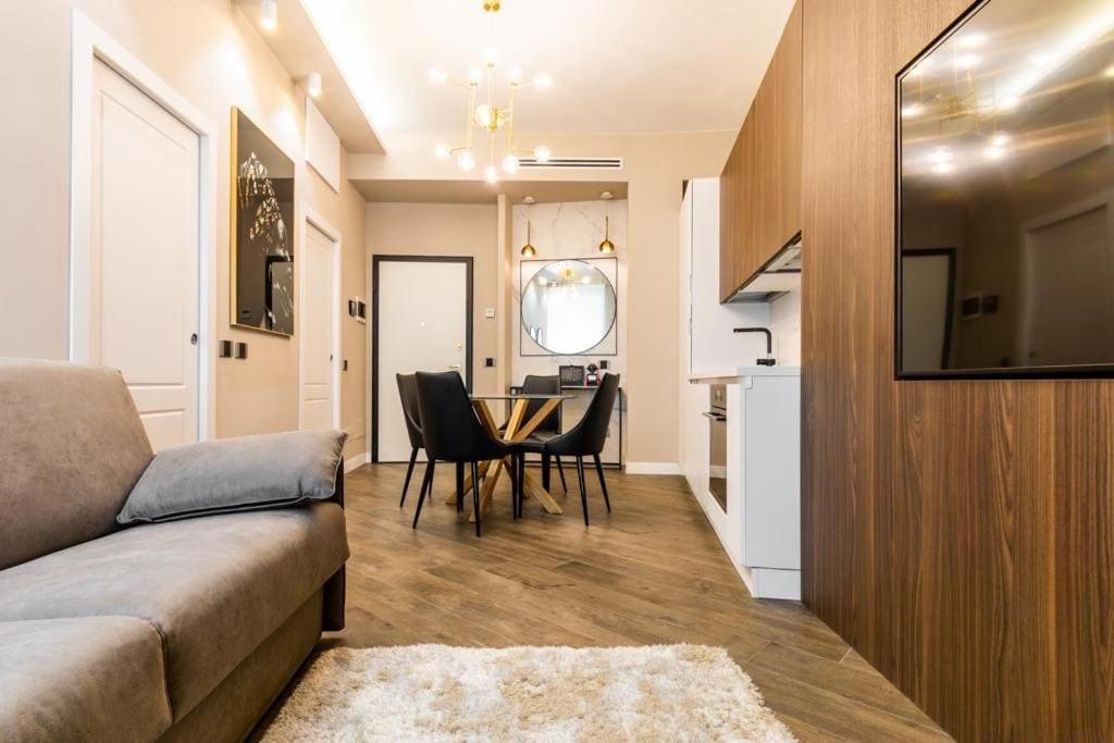 Dali Duomo Golden House Apartment Милано Екстериор снимка