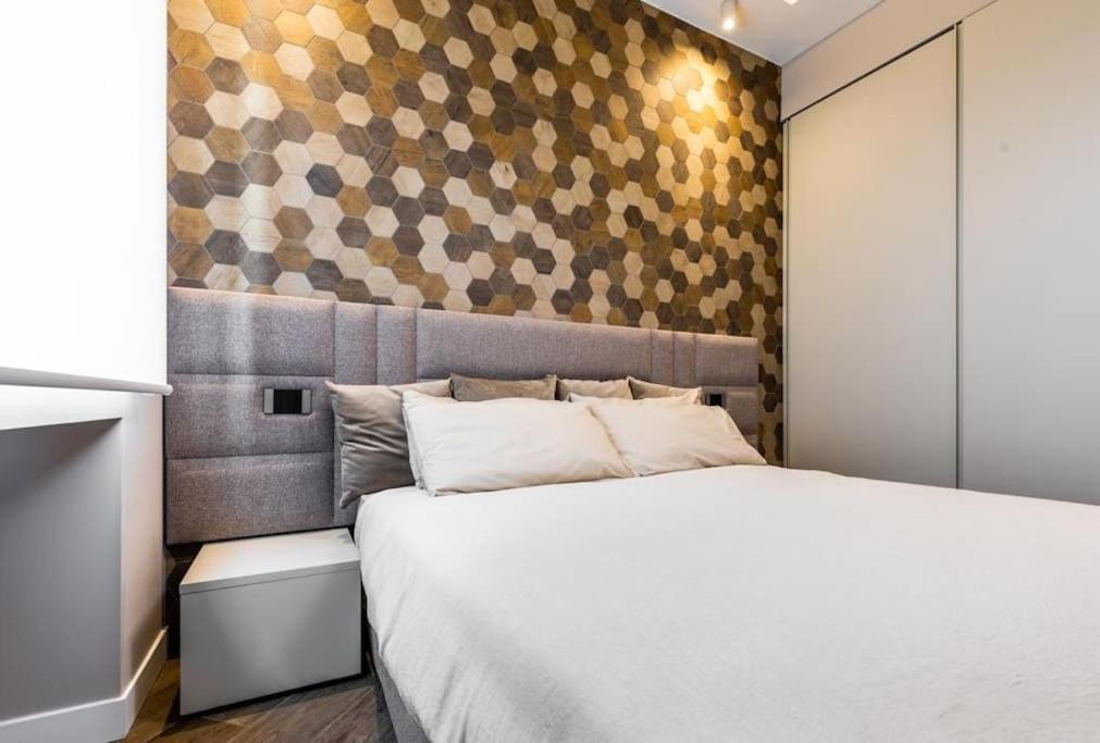 Dali Duomo Golden House Apartment Милано Екстериор снимка